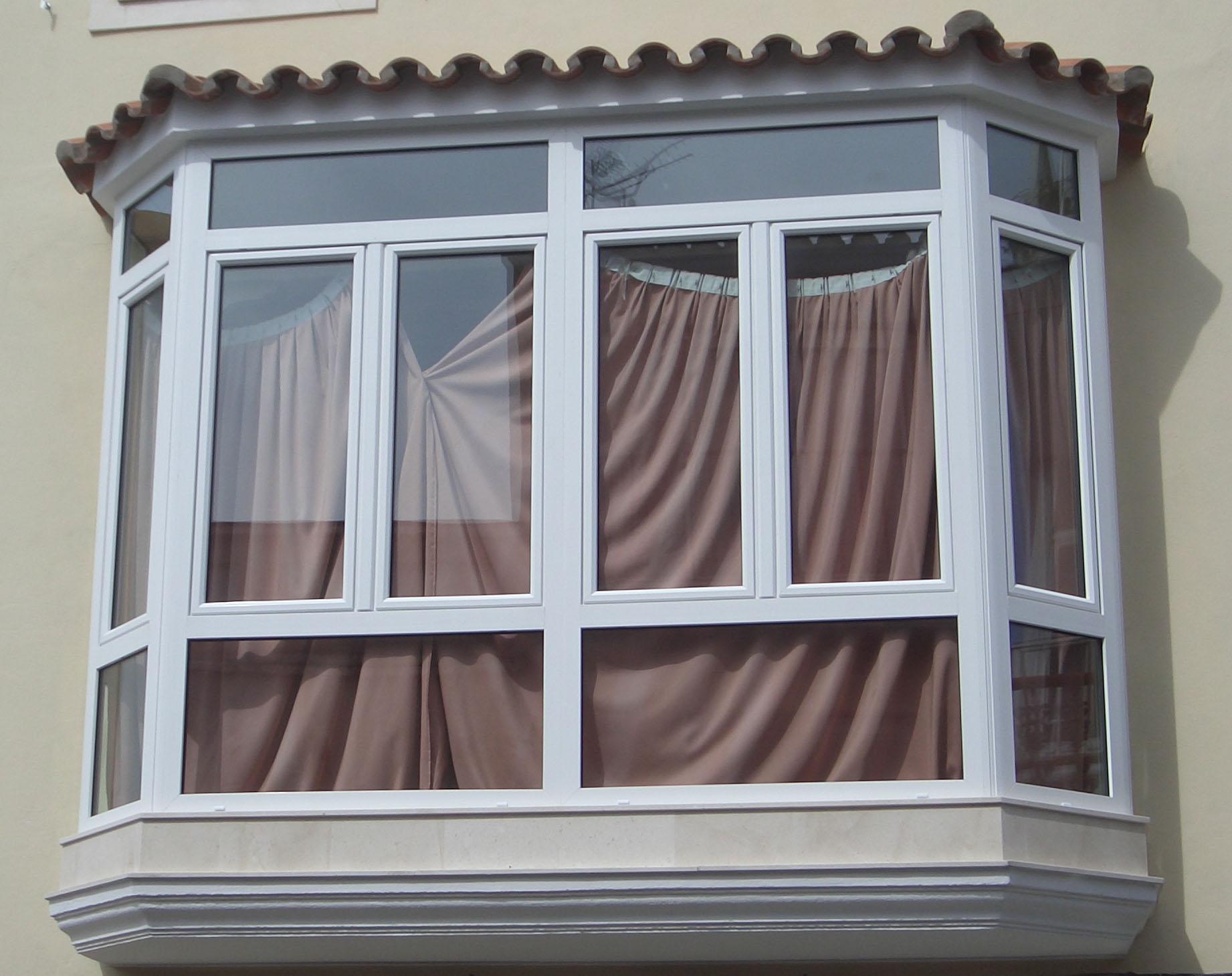 ventanas balconeras de PVC en Barcelona en vivienda moderna