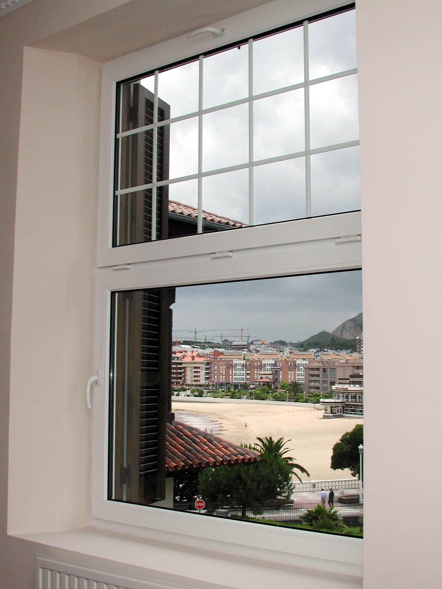 Ventana de aluminio Ventana de aluminio instalada en Sant Quirze del Vallès por Hermeticline.