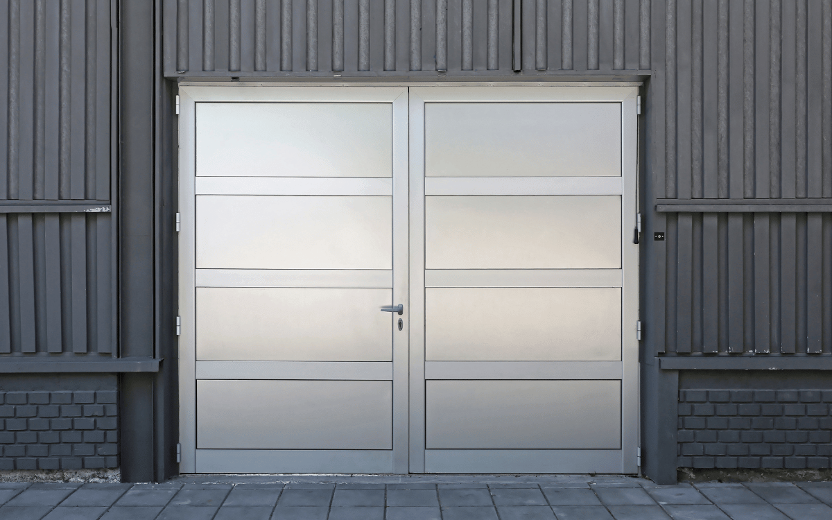 Modelo de puerta exterior de aluminio con aislamiento térmico